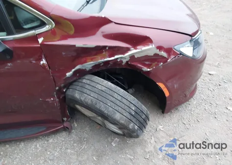 2017 Chrysler Pacifica Touring z USA, uszkodzony, nr VIN 2C4RC1DG1HR695523